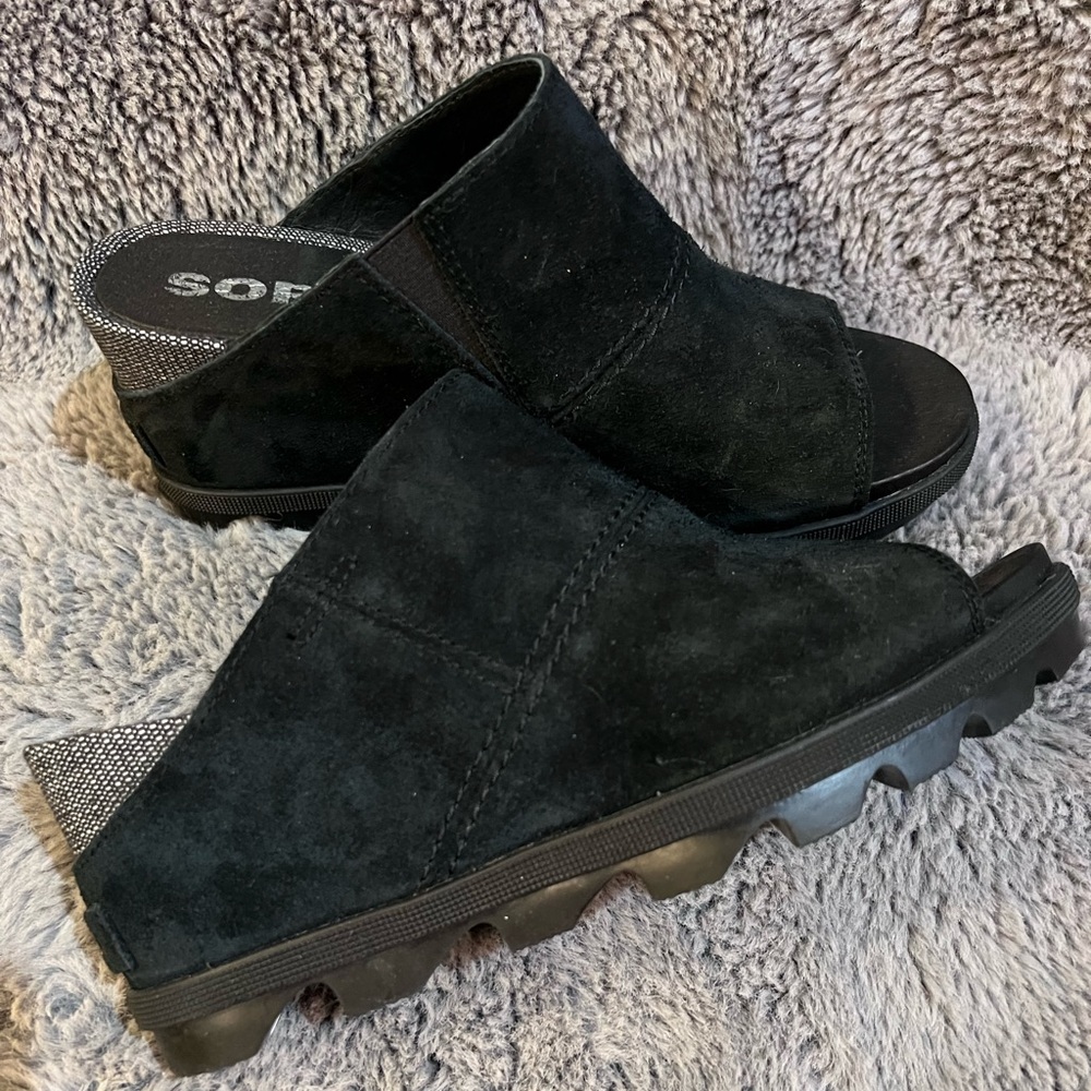 Sorel Joanie II slides